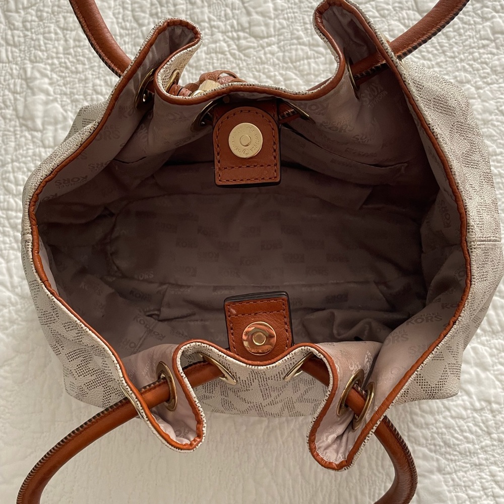 Michael kors: logo purse - Picture 7 of 7